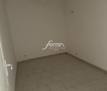 Location Appartement 3 pièces 52m² SALERNES 83690 - Photo 4