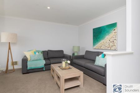 COMING SOON! - Photo 2