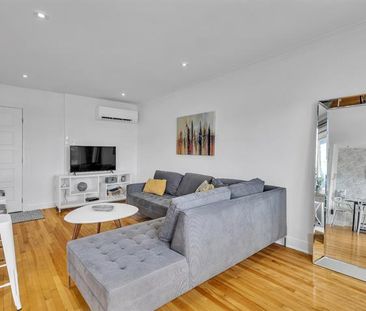 2050 Boul. de la Côte Vertu - Photo 4