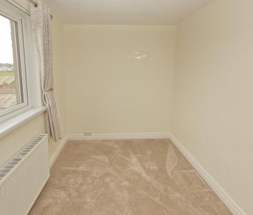 4 Mooretown Terrace, Newtownards, BT23 4SZ - Photo 2