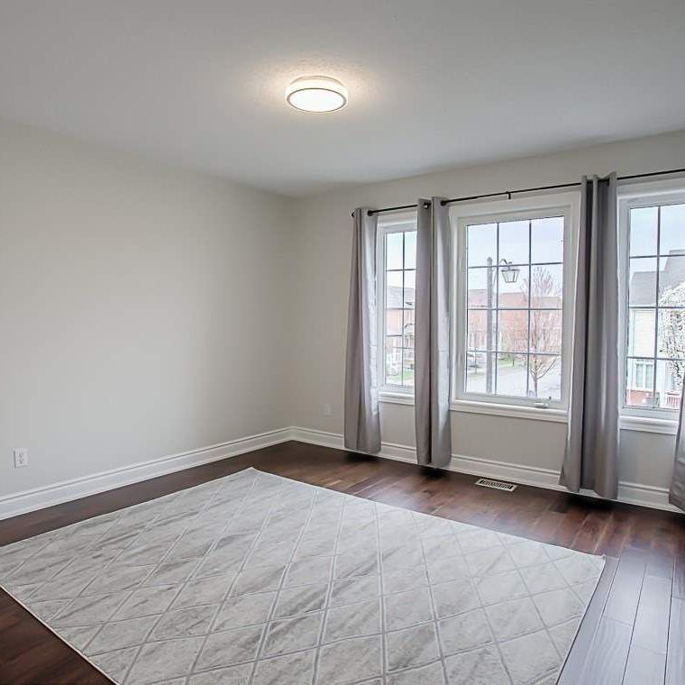 For Lease - 1070 Cumming Boulevard, Milton, Ontario - Photo 1
