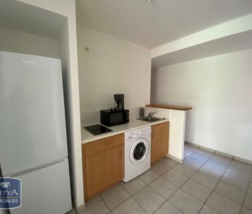 Location Appartement 2 pièces 44m² ST DENIS 97400 - Photo 4