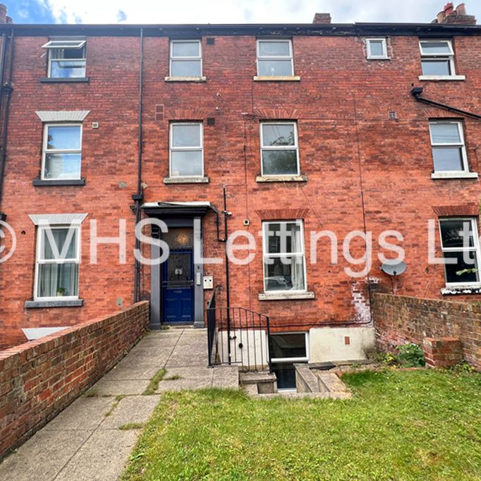 Flat 3, 2 Midland Road, Leeds, LS6 1BQ - Photo 1