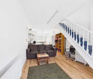 Pitts Road, Slough, Berkshire,SL1 - Photo 1