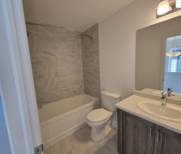 For Lease - 461 Blackburn Drive Unit# 72, Brantford, Ontario - Photo 4