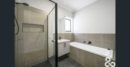 LOW MAINTENANCE CHARM - Photo 3