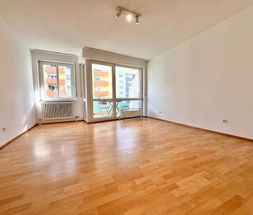 Top Lage - schöne 2-Zi.-Wohnung mit Balkon in der Weststadt - Photo 4