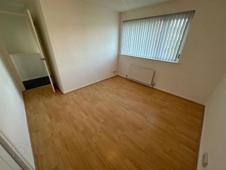 212 Jordanstown Road, Jordanstown, BT37 0NA - Photo 4