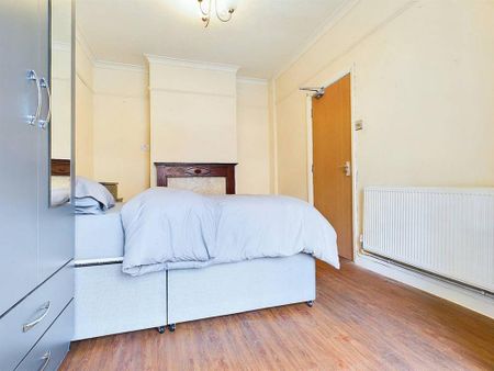 5 bedroom terraced house to rent - Photo 3