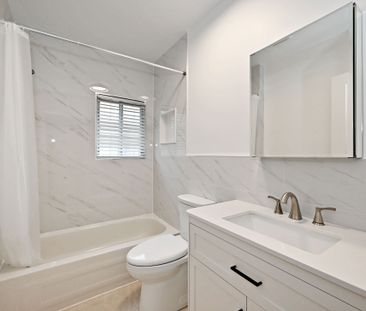 For Lease - 126 Spears St Street, Toronto, Ontario - Photo 6