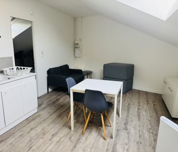 Location Appartement 1 pièce 25m² ROMANS SUR ISERE 26100 - Photo 1
