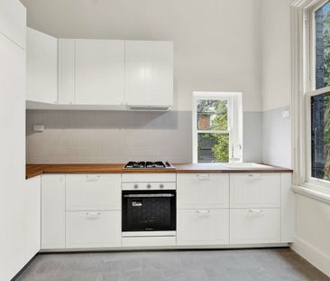 STYLE, LOCATION & LOTS MORE - Photo 3