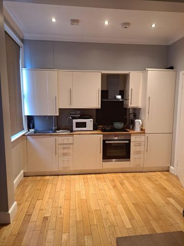 2 bedroom apartment to rent - Photo 5