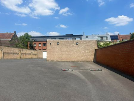 Bemeubeld appartement met 2 slaapkamers en staanplaats - Photo 2