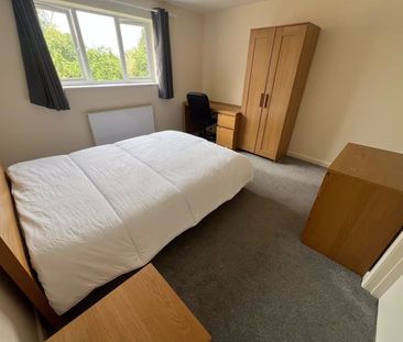 St. Teresas Court, Gloucester Road North - Photo 4