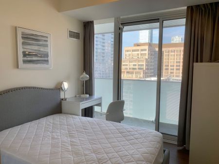 For Lease - 200 Bloor Street Unit# 2204, Toronto, Ontario - Photo 3