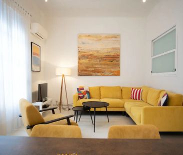 1-bedroom apartment for rent in Cortes - Photo 3