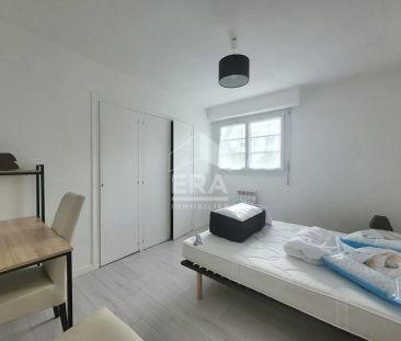 PAU : LOCATION MEUBLEE - T2 rénové de 28m² - Photo 2