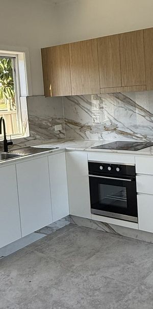 Neat 2 bedroom flat - Photo 1