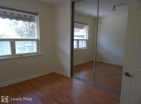 Affordable Homette In Great Location - Photo 3