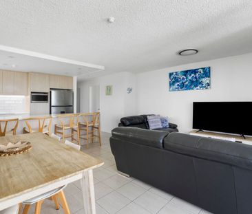 Fully Furnished Renovated Apartment with Incredible Views of Burlei... - Photo 1