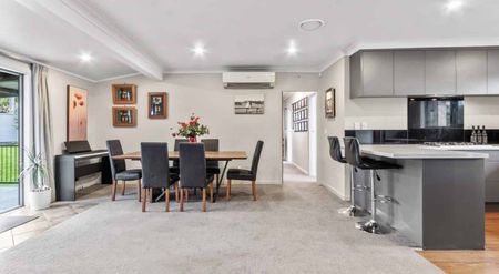 Well-appointed family home! - Photo 4
