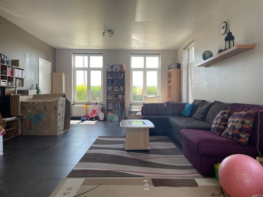 Gezinswoning 4 slaapkamers met tuin en garage - Photo 1