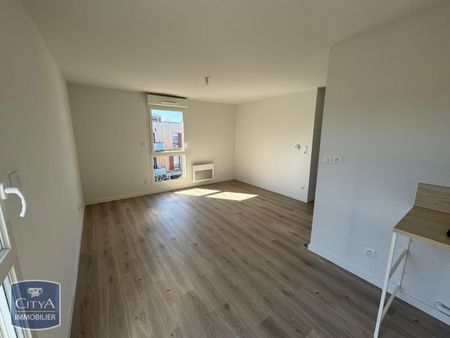 Location Appartement 2 pièces 42m² ARMENTIERES 59280 - Photo 5