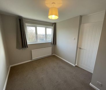 3 bedroom semi-detached house to rent - Photo 6