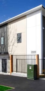 RENT REBATED FIRST 4 WEEKS! Love the Location! - Photo 4