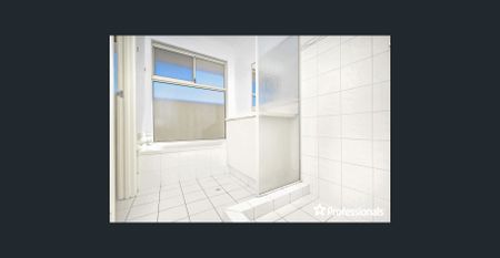 Family Home - Photo 4