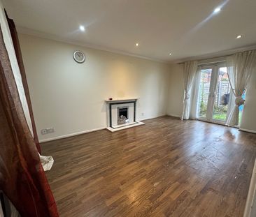 4 Bed Detached House, Yew Street, M15 - Photo 1