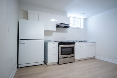 For Lease - 118 Fairholme Avenue Unit# Basement 1, Toronto, Ontario - Photo 4