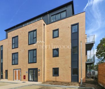2 bedroom flat to rent - Photo 2