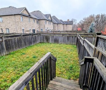 For Lease - 10 Moore's Court, Markham, Ontario - Photo 5