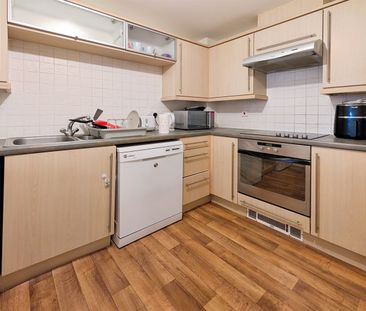 The Dell, Southampton, SO15 - Photo 4