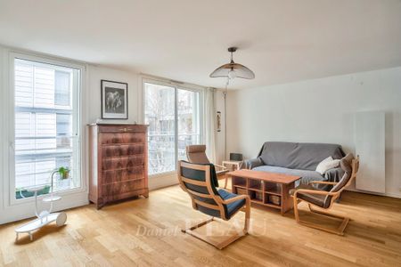 Paris XVIII - Place de Clichy. - Photo 5