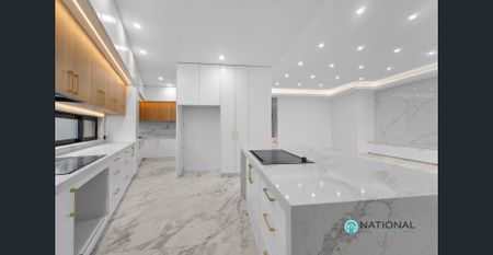 Exquisite Brand New Luxury Duplex - Photo 3