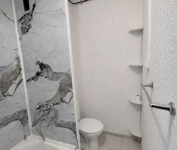 Pronájem bytu 1+kk 22 m² - Fotografie 4