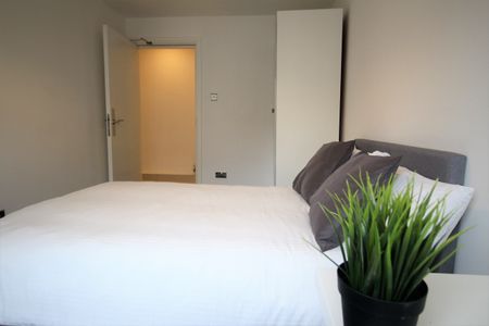 Flat 45, Samara Plaza, LS2 9DU, Leeds - Photo 5