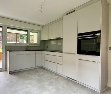 5.5-Zimmer-Parterrewohnung mit Wintergarten und Landanteil - Photo 2