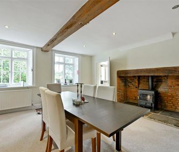 3 bedroom detached house to rent - Photo 2