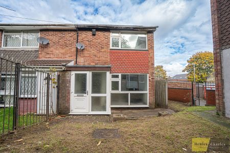 2 Bedroom End Terraced House For Rent - Photo 4