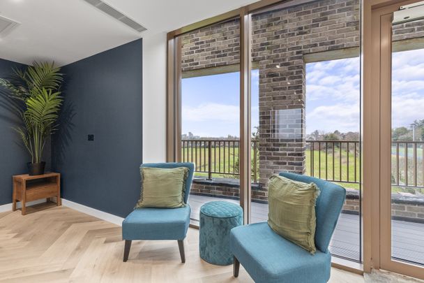 Studio Flat, Hanger Lane, W5 - Photo 1