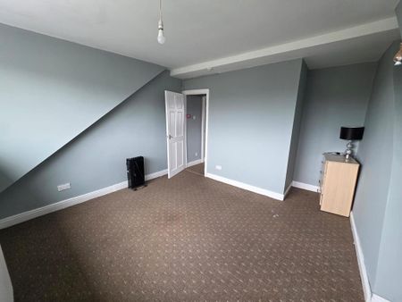 4 bedroom terraced house to rent - Photo 2