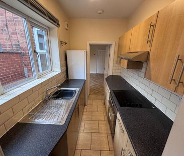 3 bedroom terraced house to rent - Photo 6