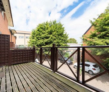 4 bedroom terraced house to rent - Photo 2