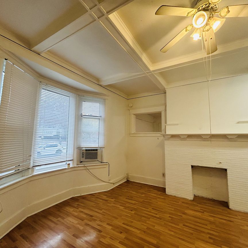 For Lease - 60 Long Branch Avenue Unit# 5, Toronto, Ontario - Photo 1