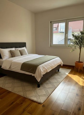 Erstklassige 2-Zimmer-Wohnung mit großem Balkon – Bezug sofort! - Photo 2