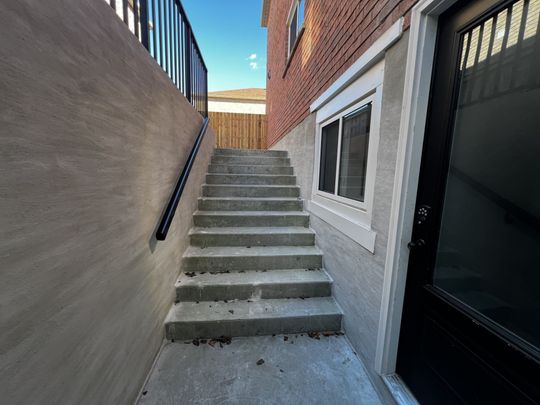 For Lease - 181 Johnson Street Unit# LOWER, Barrie, Ontario - Photo 1